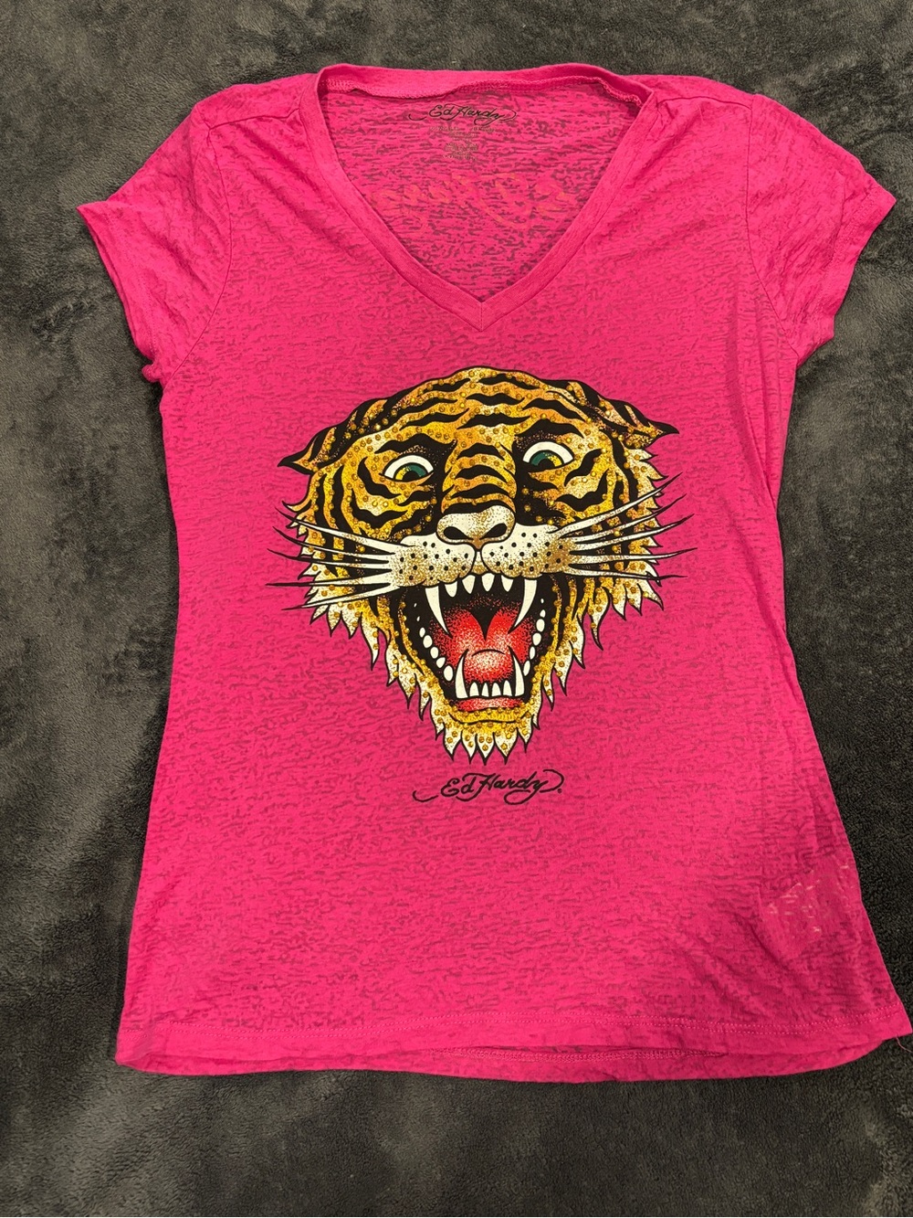 Ed Hardy Pink Tiger Graphic V-Neck Short Sleeve Women's T-Shirt LG